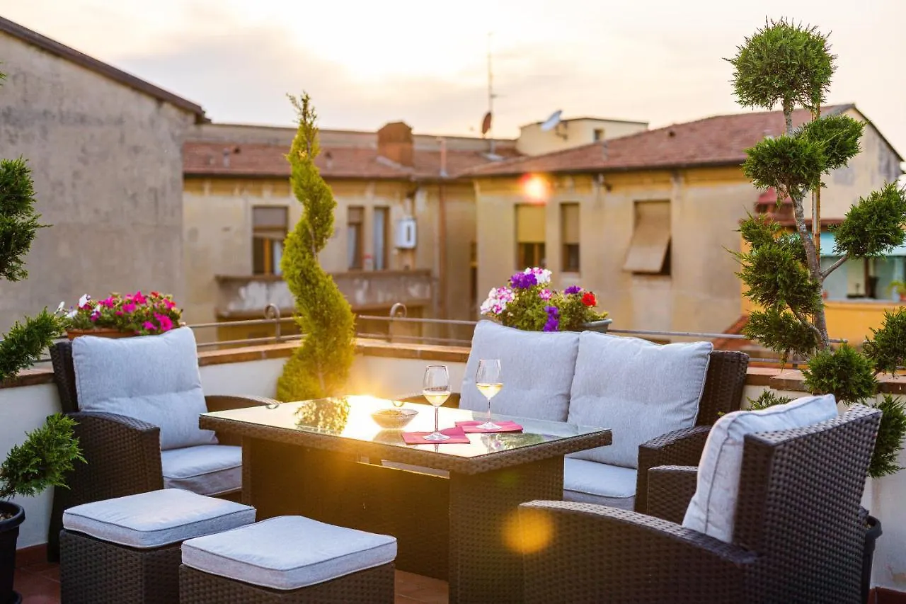 ***  Hotel Annabella Roof Terrace Florence Italy