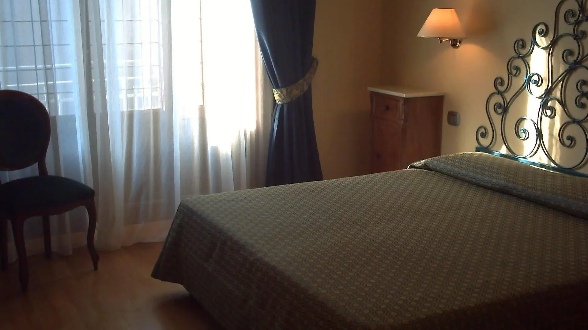 ***  Hotel Annabella Roof Terrace Флоренция Италия